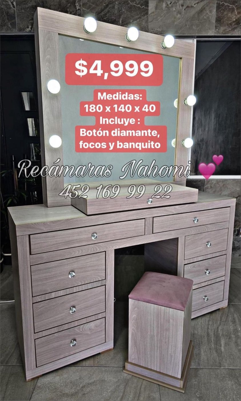 Tocador Madera Rosa con Banquito